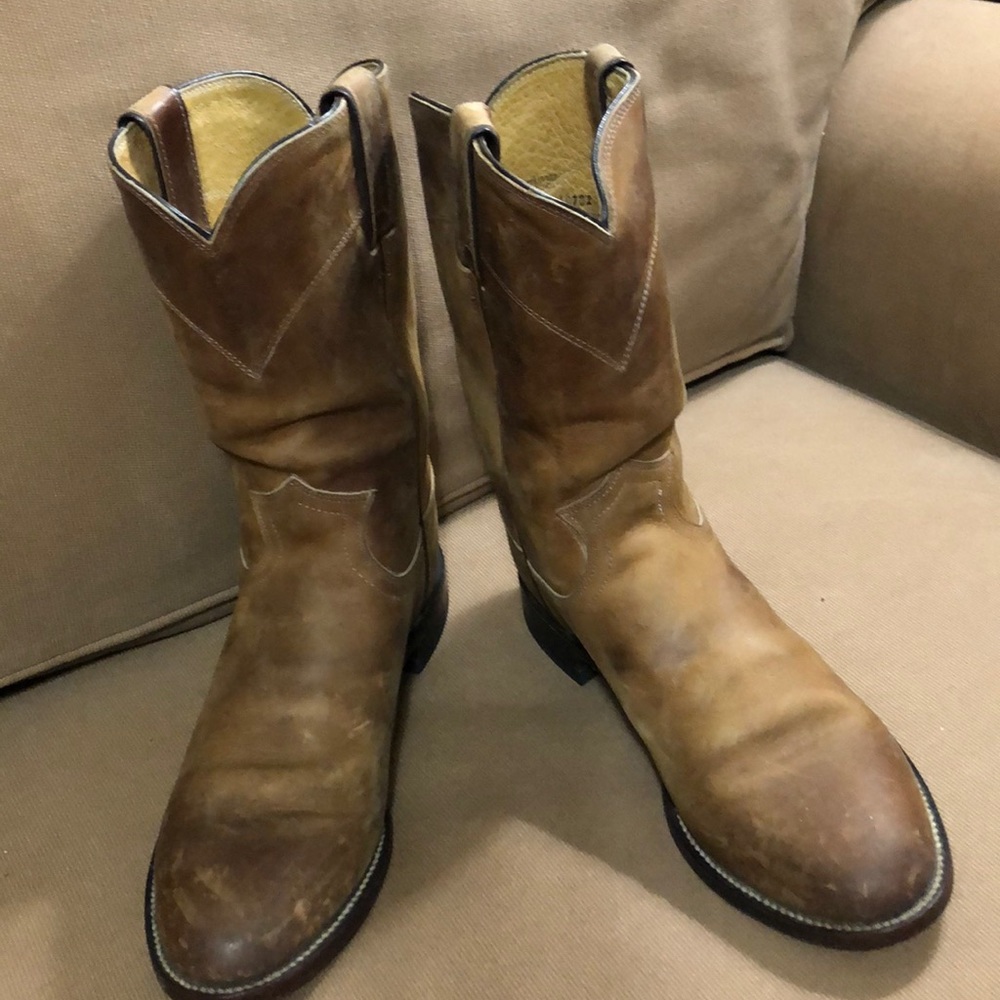 Justin roper, brown men’s boots. Size 7 1/2 D